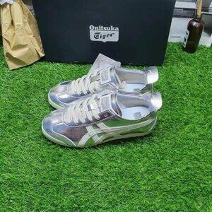 Onitsuka Tiger pink sneakers by ASICS